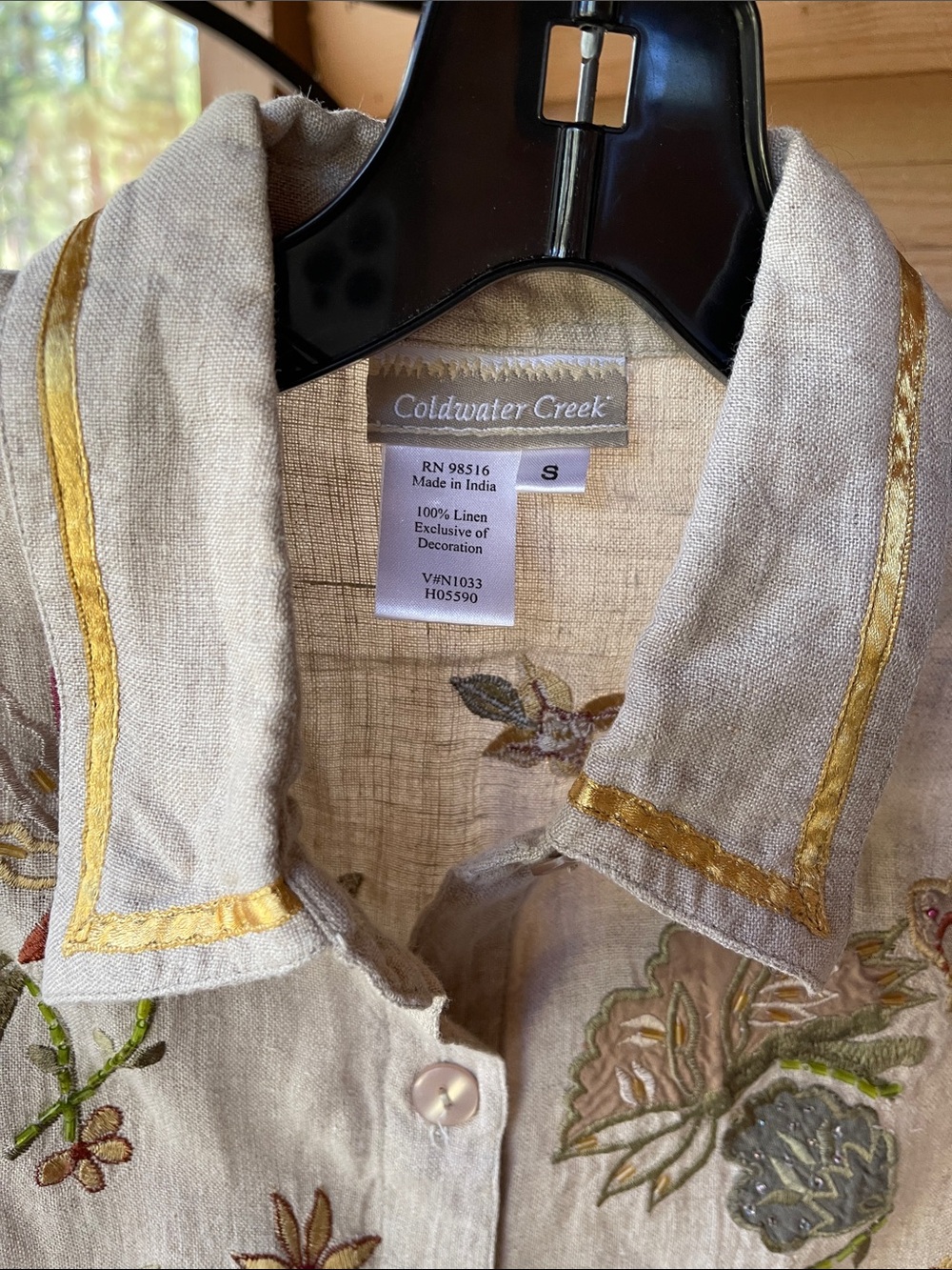 Beautiful tan embroidered 100% linen shirt - Picture 7 of 12